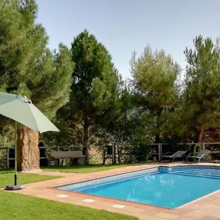 Penzion Casa Con Vistas Al Lago Y Con Piscina - Caso Nou La Baronia de Rialb Exteriér fotografie